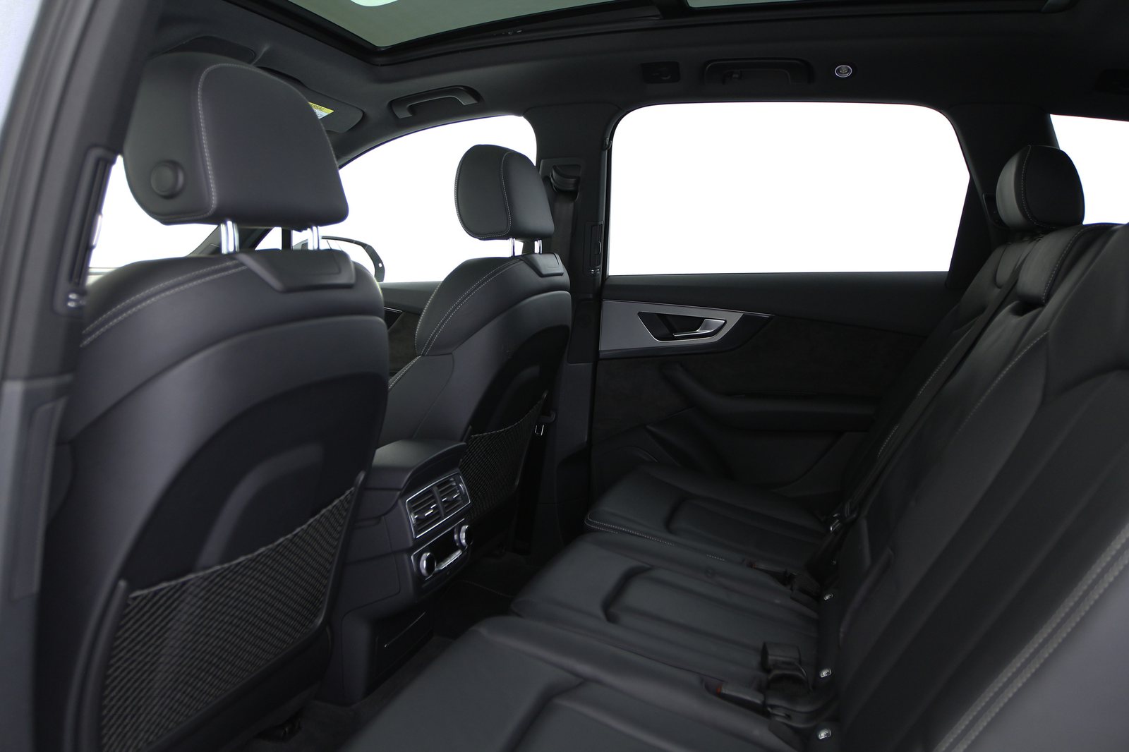 Audi - Q7 3.0 TDI quattro - D033934 - Teaser - Interieur - (8).JPG