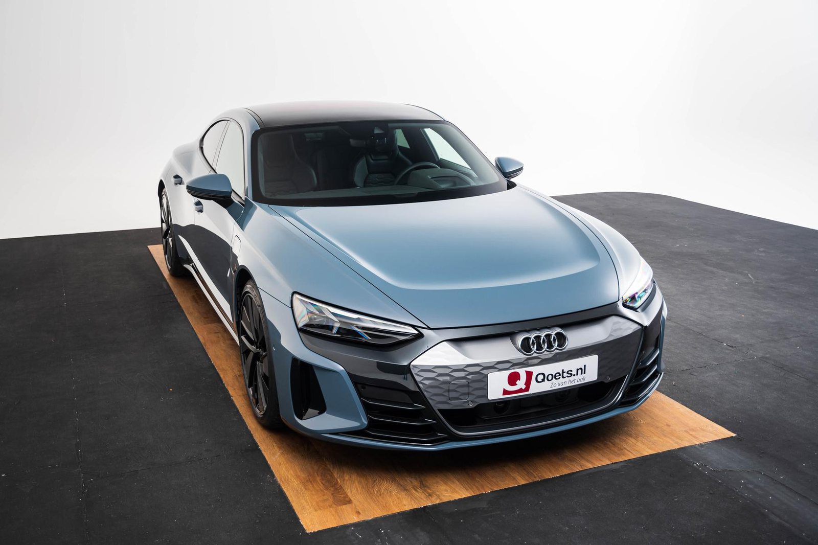 Audi e-tron GT quattro987f.jpg