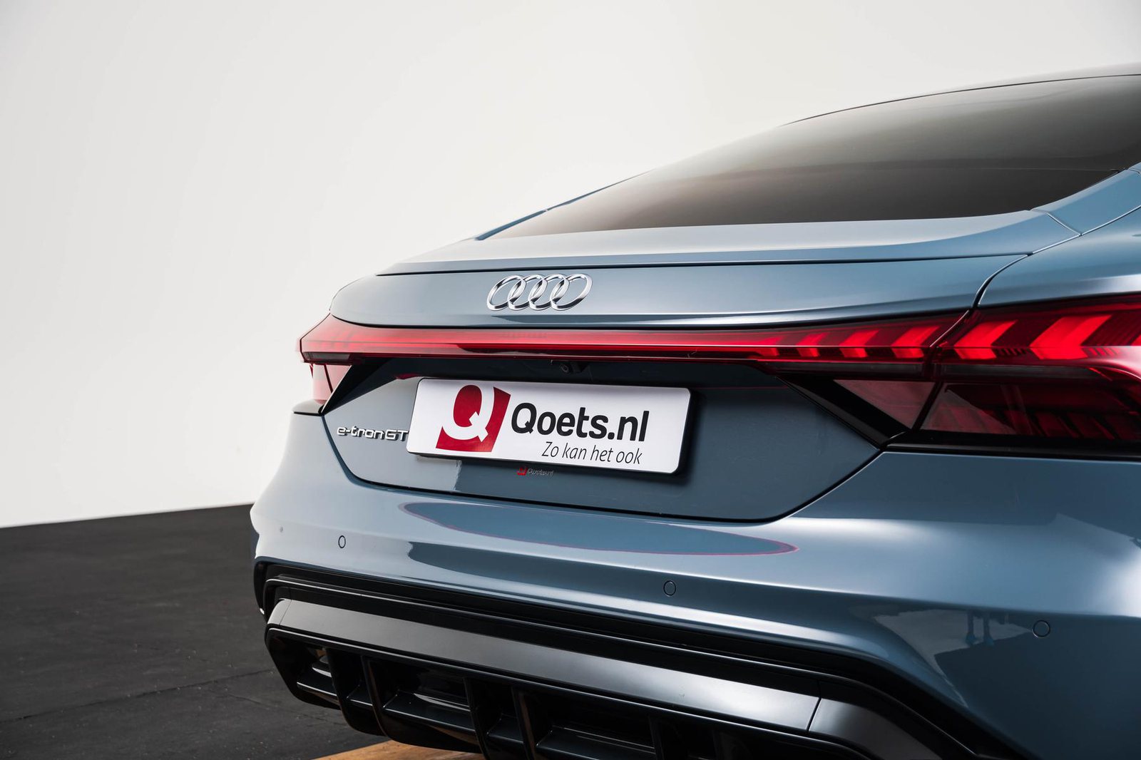 Audi e-tron GT quattroqwef.jpg