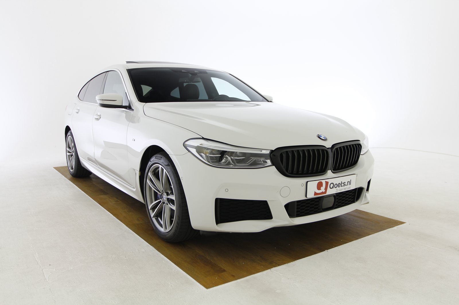 BMW - 640i Gran Turismo - BP83693 - Teaser - Exterieur (8).JPG