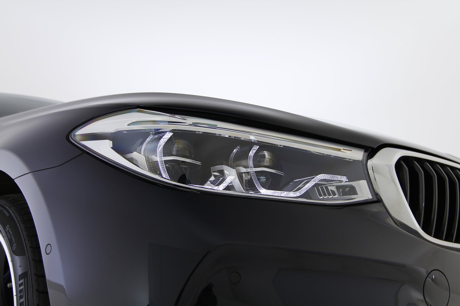 BMW - 640i xDrive Gran Turismo - BC93946 - Exterieur - Teaser (10).JPG