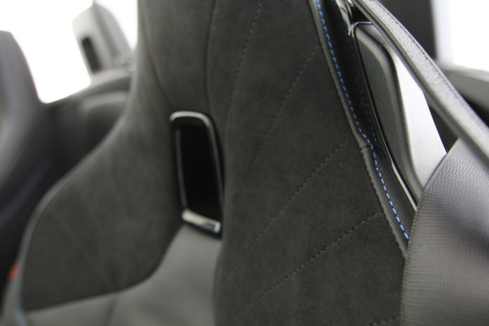 BMW - Z4 M40i - WW52489 - Teaser - Interieur - (6).JPG