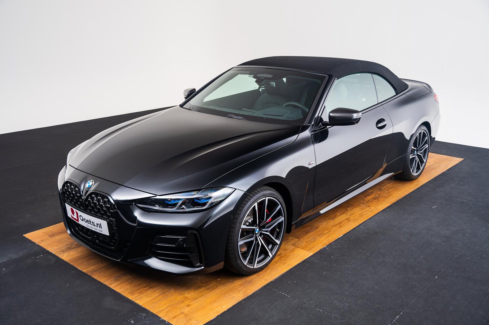 BMW M440i Cabrio2.jpg