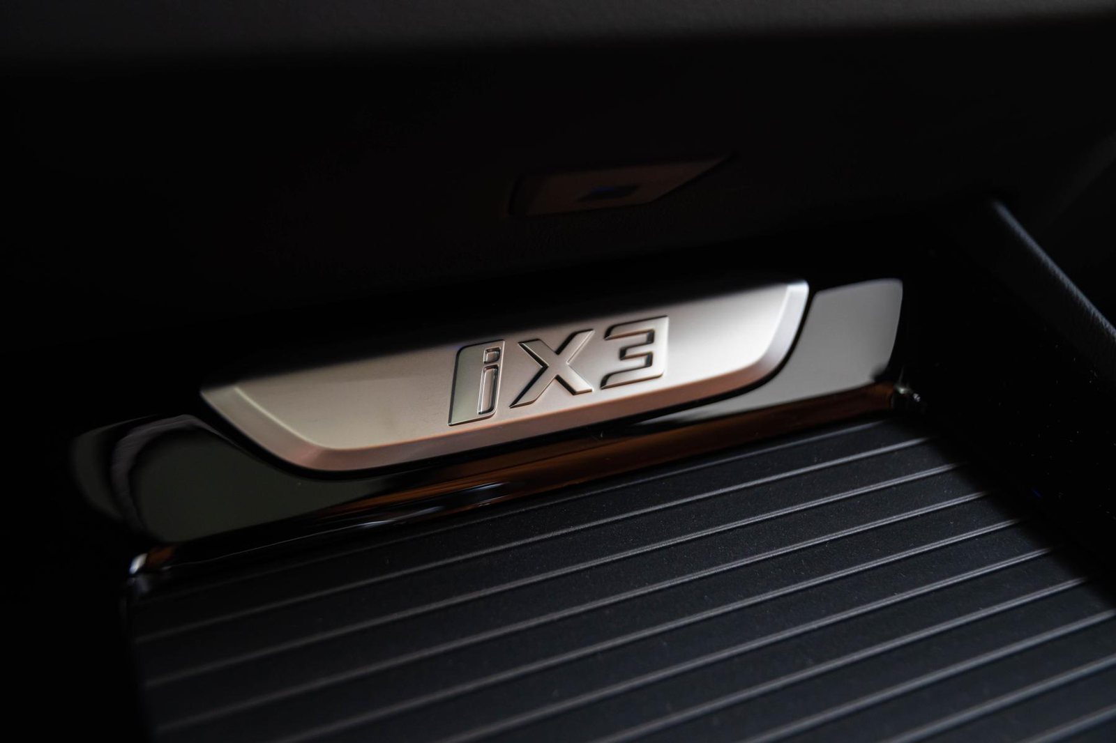 BMW iX3.19.jpg