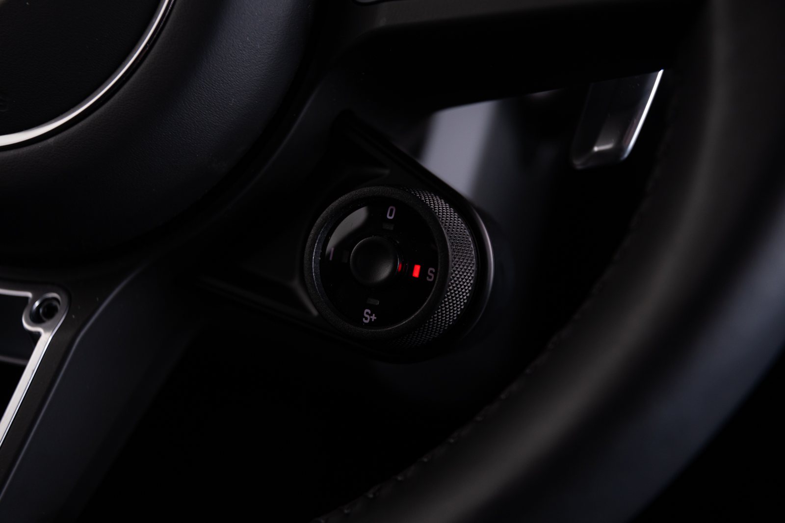 Porsche - Macan Turbo - LB71594 - Teaser - Interieur (5).jpg