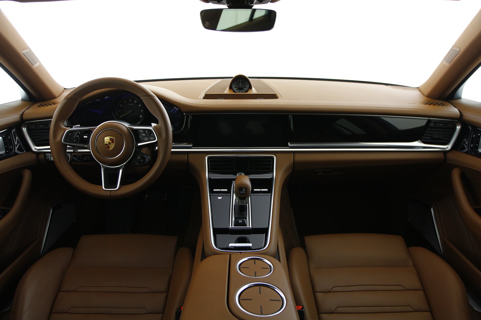 Porsche - Panamera Sport Turismo E-Hybrid - L182502 - Teaser - Interieur - (1).JPG