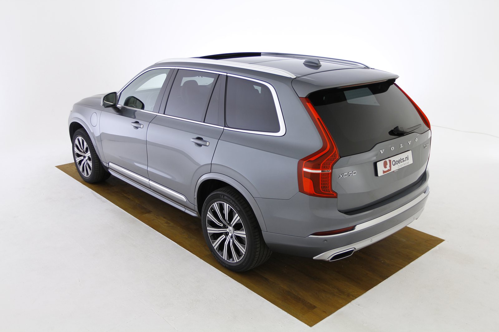 Volvo - XC90 T8 Inscription - 1549392 - Teaser - Exterieur (31).JPG