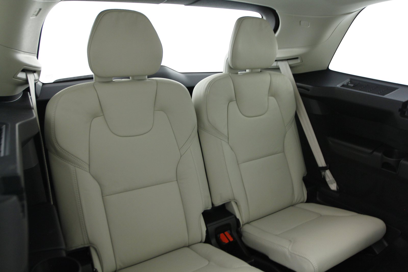 Volvo - XC90 T8 Inscription - 1549392 - Teaser - Interieur (8).JPG